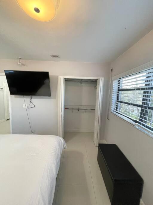 Modern Miami Oversized 3 Bedroom In Central Location Bagian luar foto
