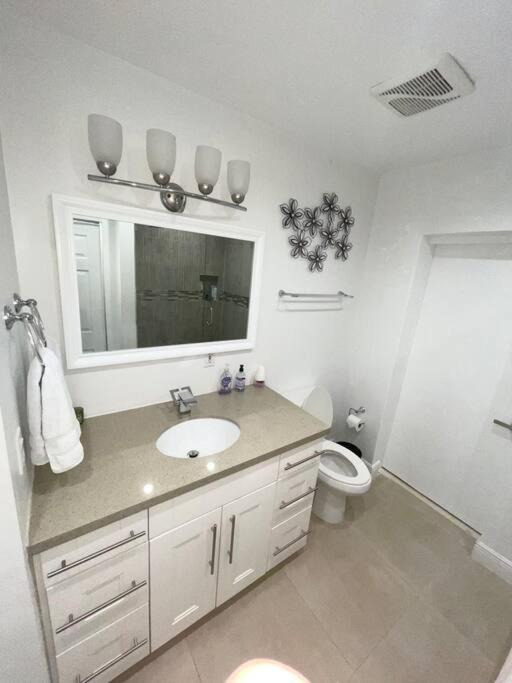Modern Miami Oversized 3 Bedroom In Central Location Bagian luar foto
