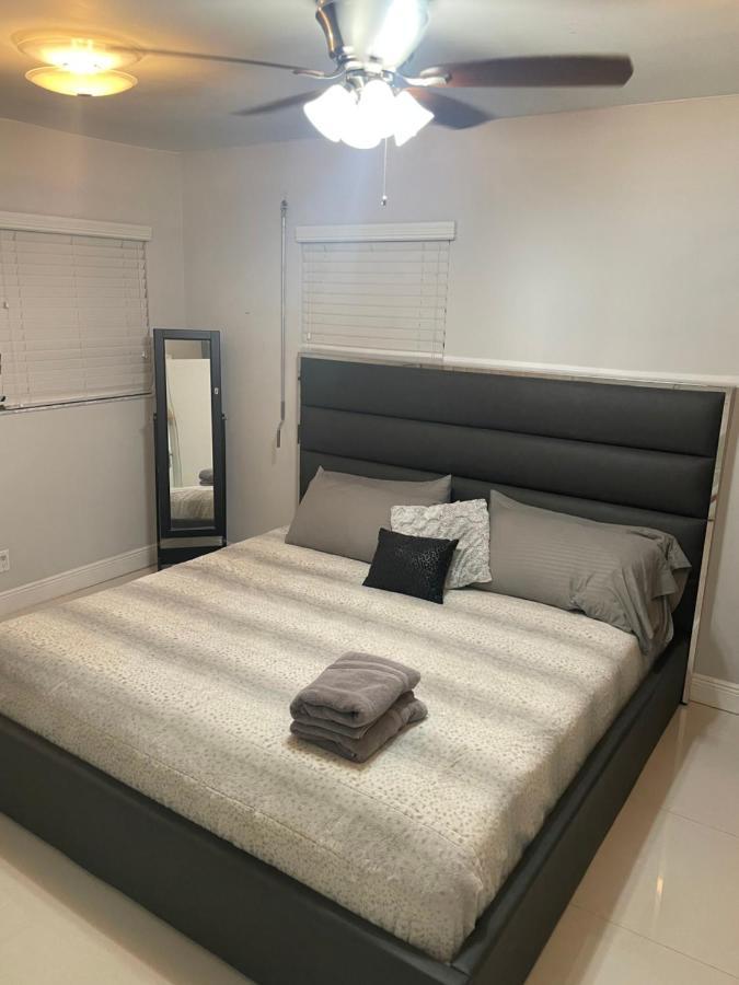 Modern Miami Oversized 3 Bedroom In Central Location Bagian luar foto